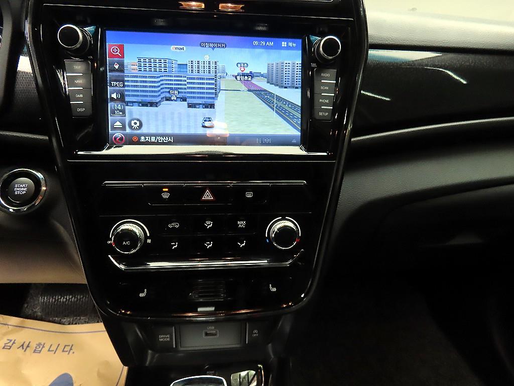 KG모빌리티(쌍용) 베리 뉴 티볼리 1.5 가솔린 2WD V3 - 이미지 12