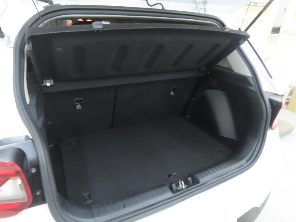 현대 베뉴 1.6 가솔린 모던 플러스 - 이미지 16