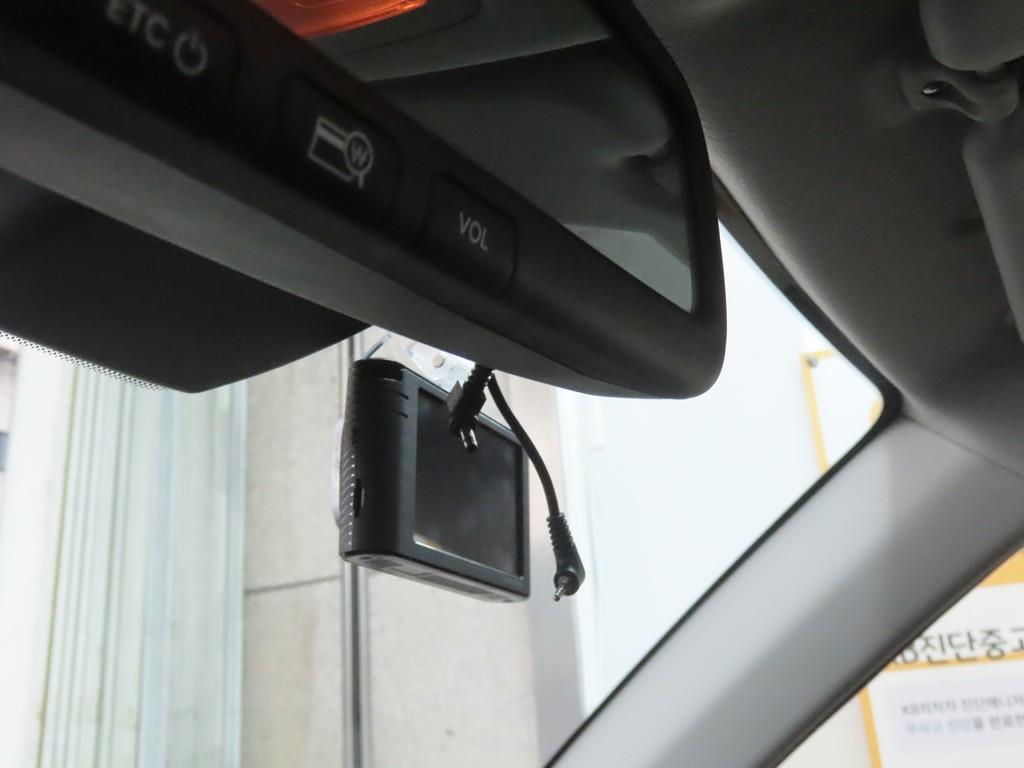 현대 베뉴 1.6 가솔린 모던 플러스 - 이미지 20