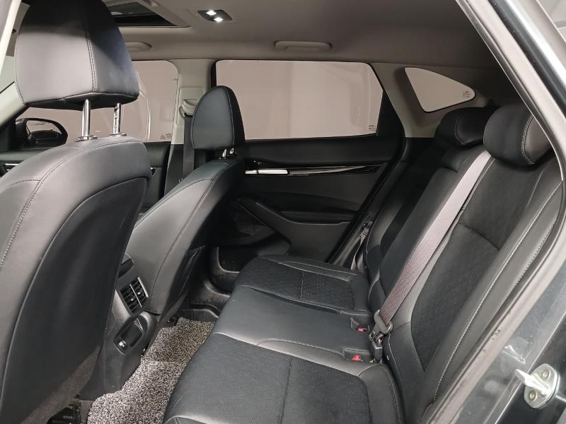 기아 셀토스 1.6 가솔린 4WD 시그니처 - 이미지 19