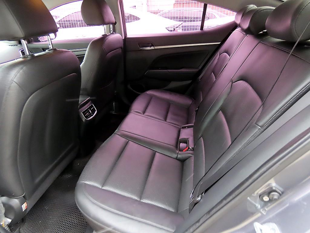 현대 아반떼AD 1.6 GDi 스마트 스페셜 - 이미지 11