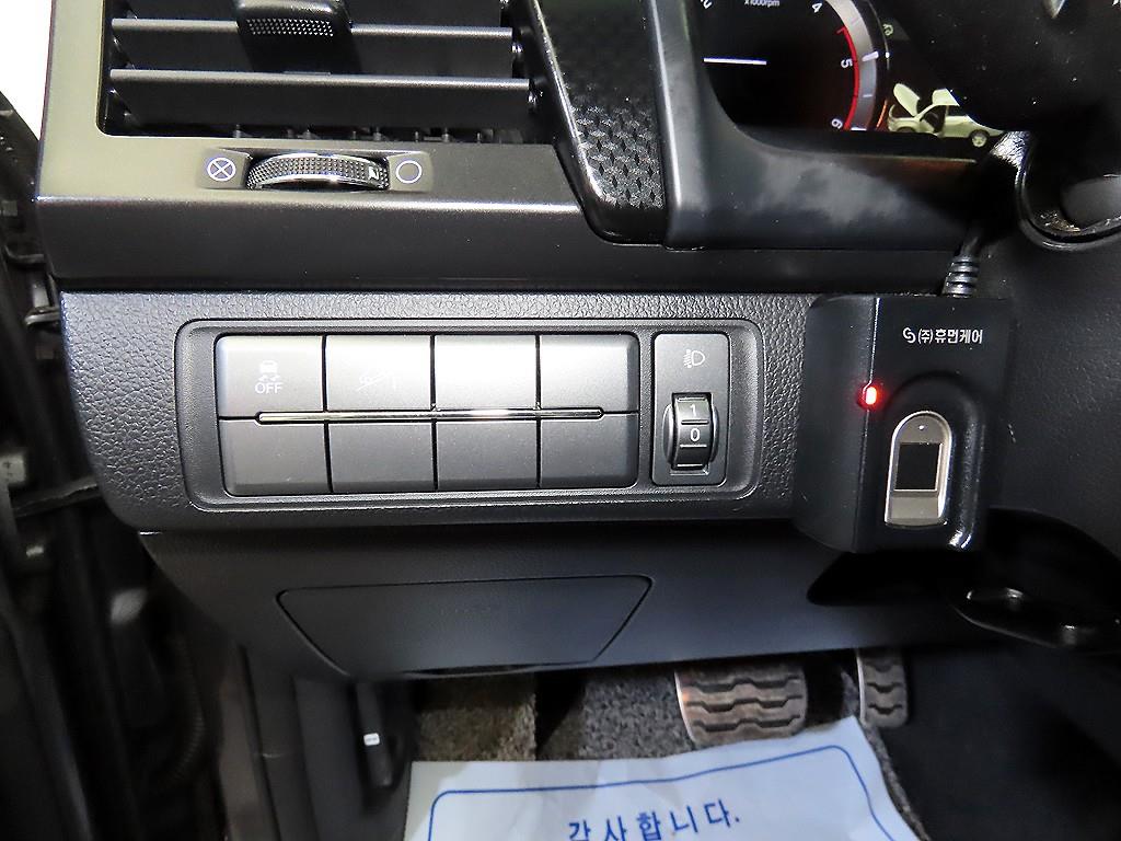 KG모빌리티(쌍용) 렉스턴 스포츠 칸 디젤 2.2 4WD 프레스티지 스페셜 다이나믹 5링크 - 이미지 15