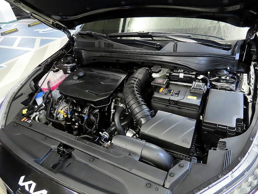 기아 더 뉴 K3 1.6 GT 5도어 시그니처 - 이미지 20