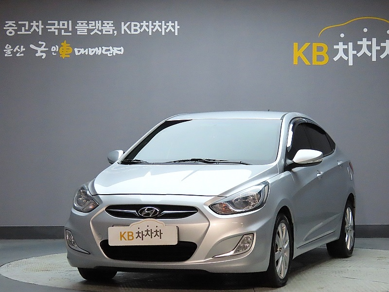 현대 엑센트 신형 1.6 GDI 탑