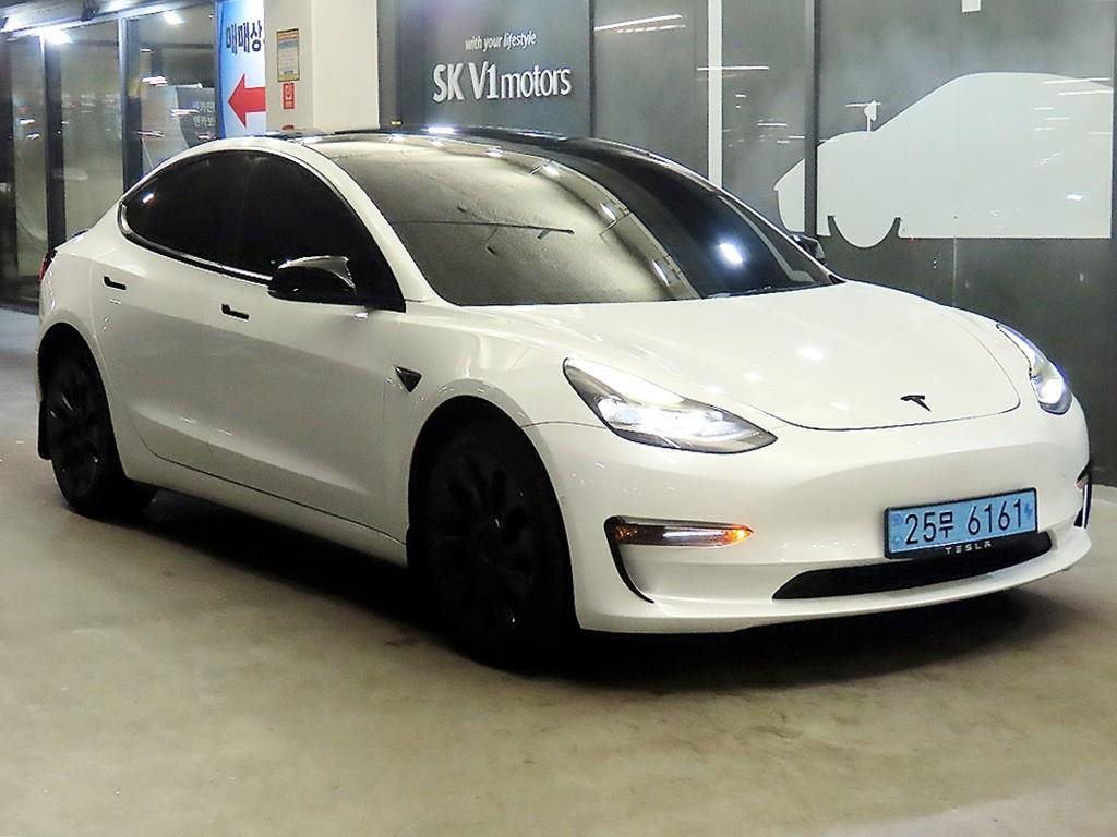테슬라 모델 3 AWD 롱 레인지 - 이미지 17