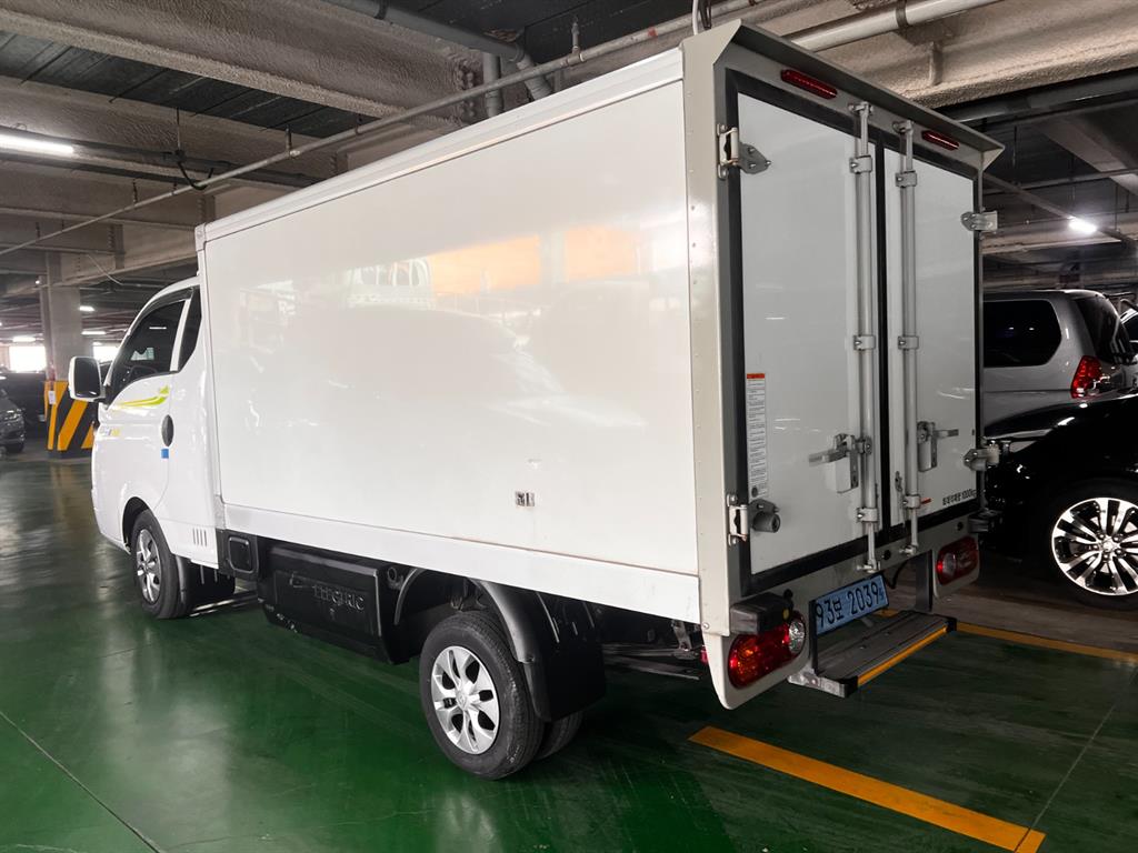 현대 포터II 일렉트릭 내장탑차 저상 - 이미지 17