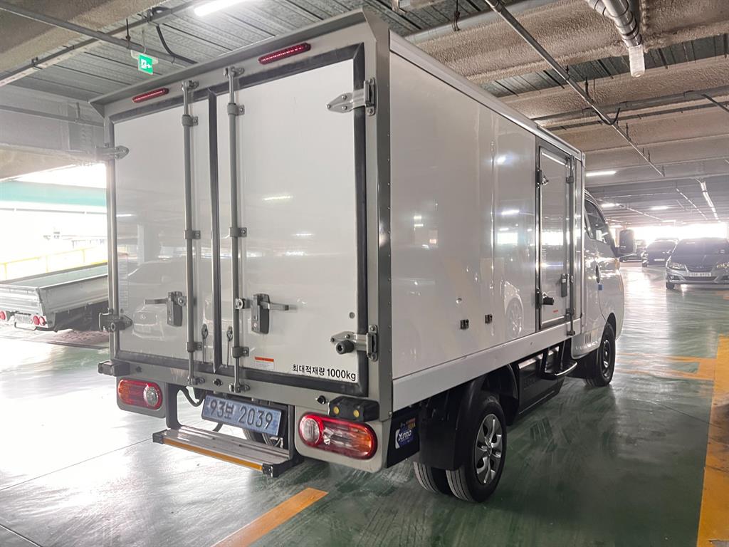 현대 포터II 일렉트릭 내장탑차 저상 - 이미지 18