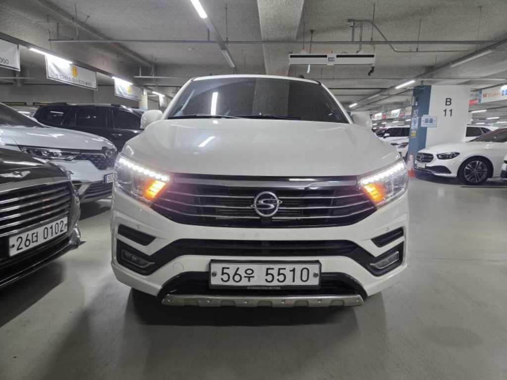 KG모빌리티(쌍용) 신형 코란도 투리스모 2.2 9인승 4WD 익스트림 스포츠 에디션 - 이미지 11