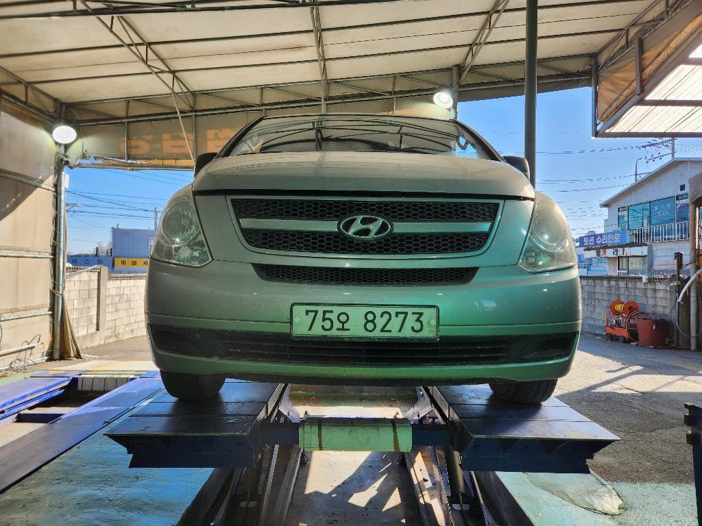 현대 그랜드스타렉스 12인승 디젤 CVX 디럭스