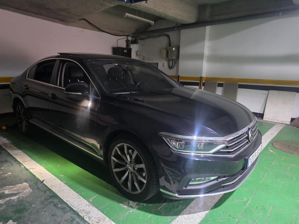 폭스바겐 파사트 GT(8세대) 2.0 TDI 프레스티지 - 이미지 14