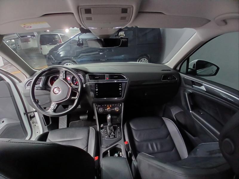 폭스바겐 티구안(2세대) 2.0 TDI 프리미엄 - 이미지 12