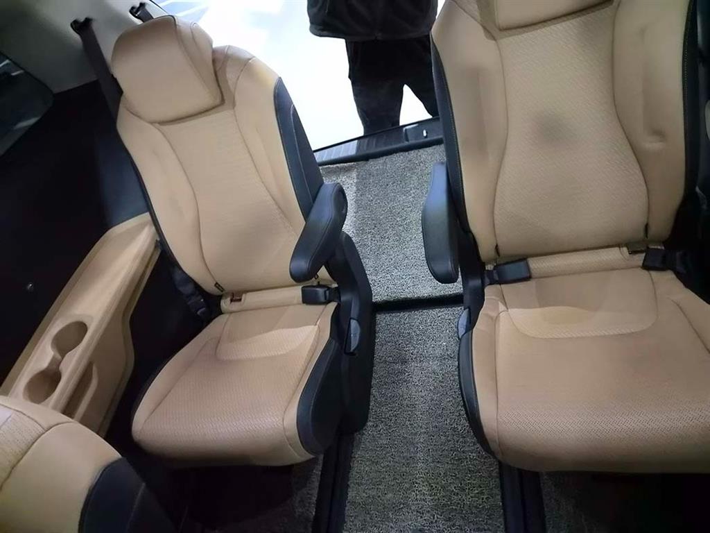 기아 신형 카니발(KA4) 9인승 디젤 시그니처 - 이미지 2