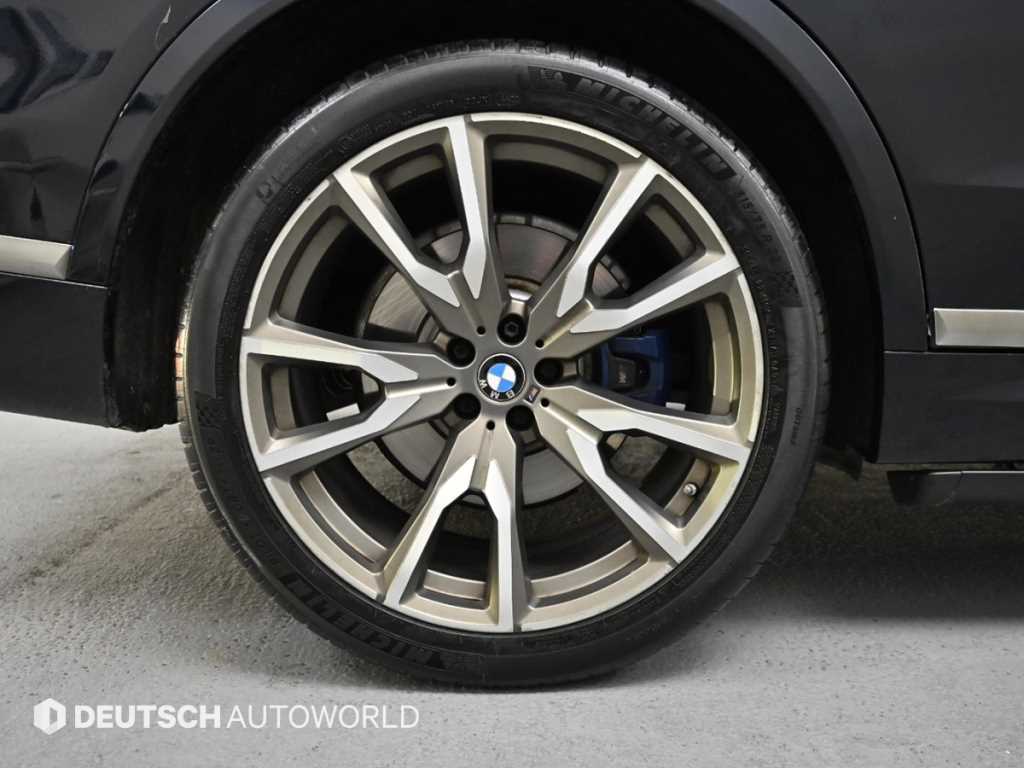 BMW X7 M50d xDrive - 이미지 20