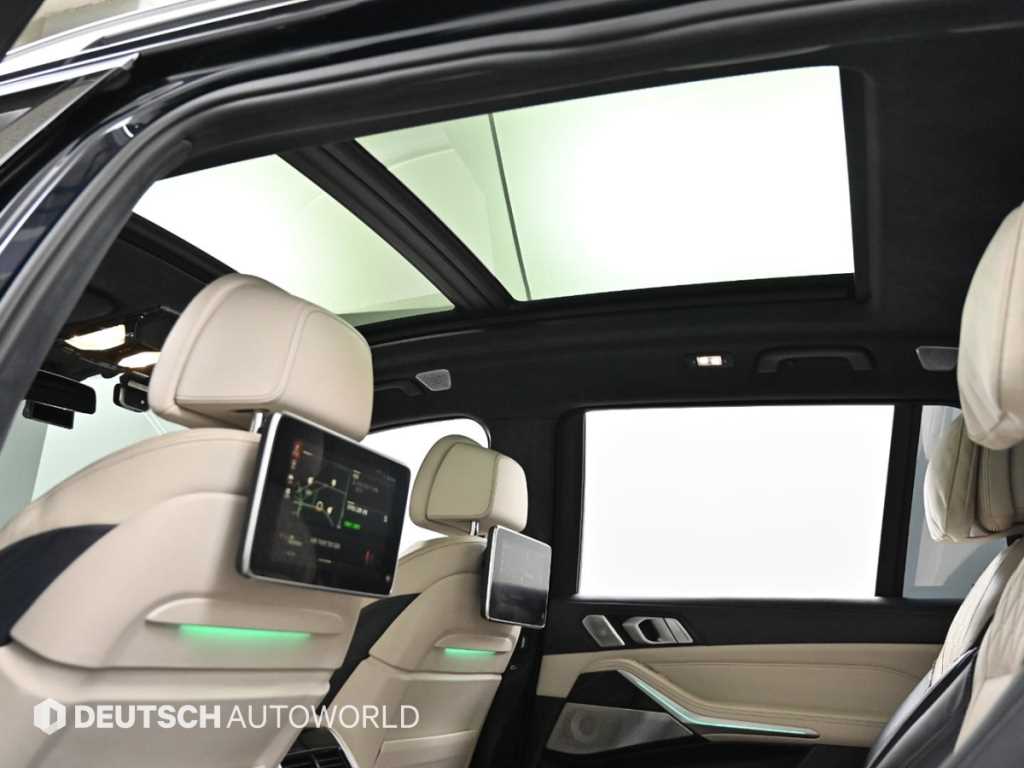 BMW X7 M50d xDrive - 이미지 14