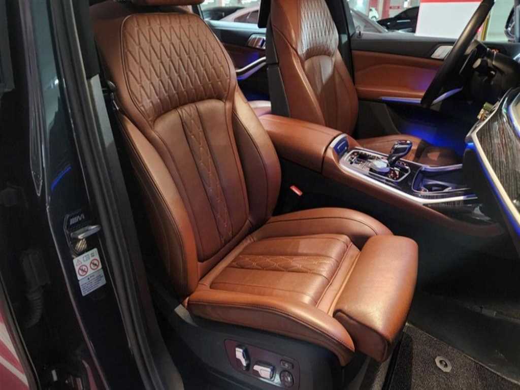 BMW X7 40d xDrive M 스포츠팩 6인승 - 이미지 8