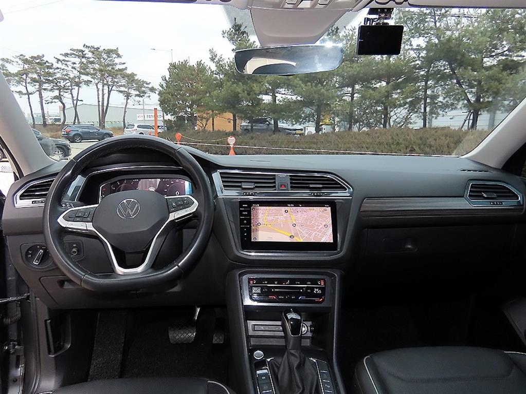 폭스바겐 티구안(2세대) 올스페이스 2.0 TSI 프레스티지 - 이미지 20
