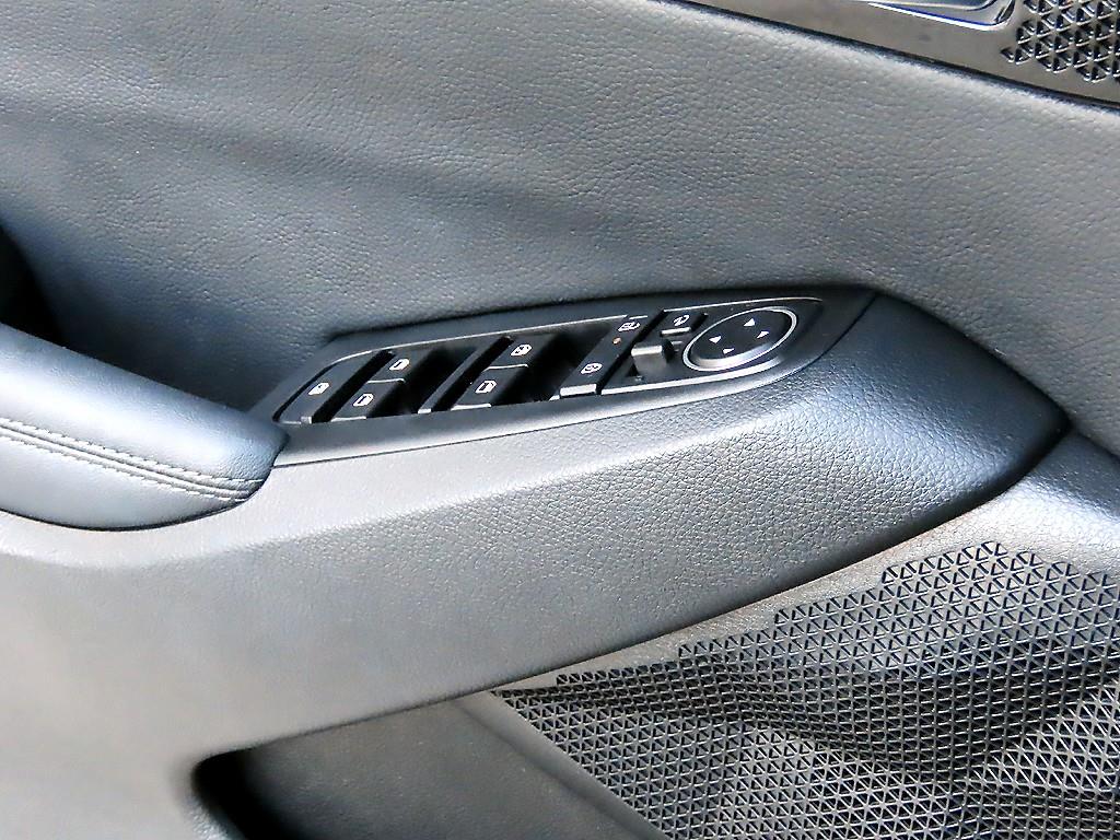 기아 더 뉴셀토스 1.6 가솔린 터보 2WD 시그니처 - 이미지 18