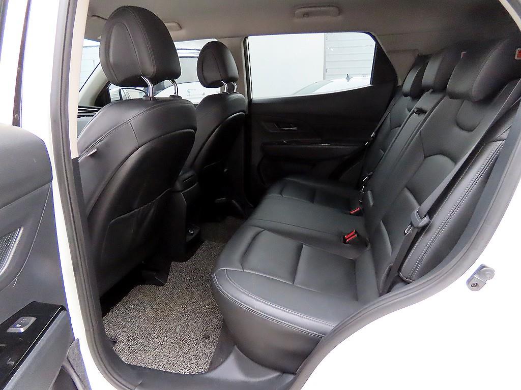 KG모빌리티(쌍용) 올 뉴코란도 1.5 가솔린 2WD C5 플러스 - 이미지 13