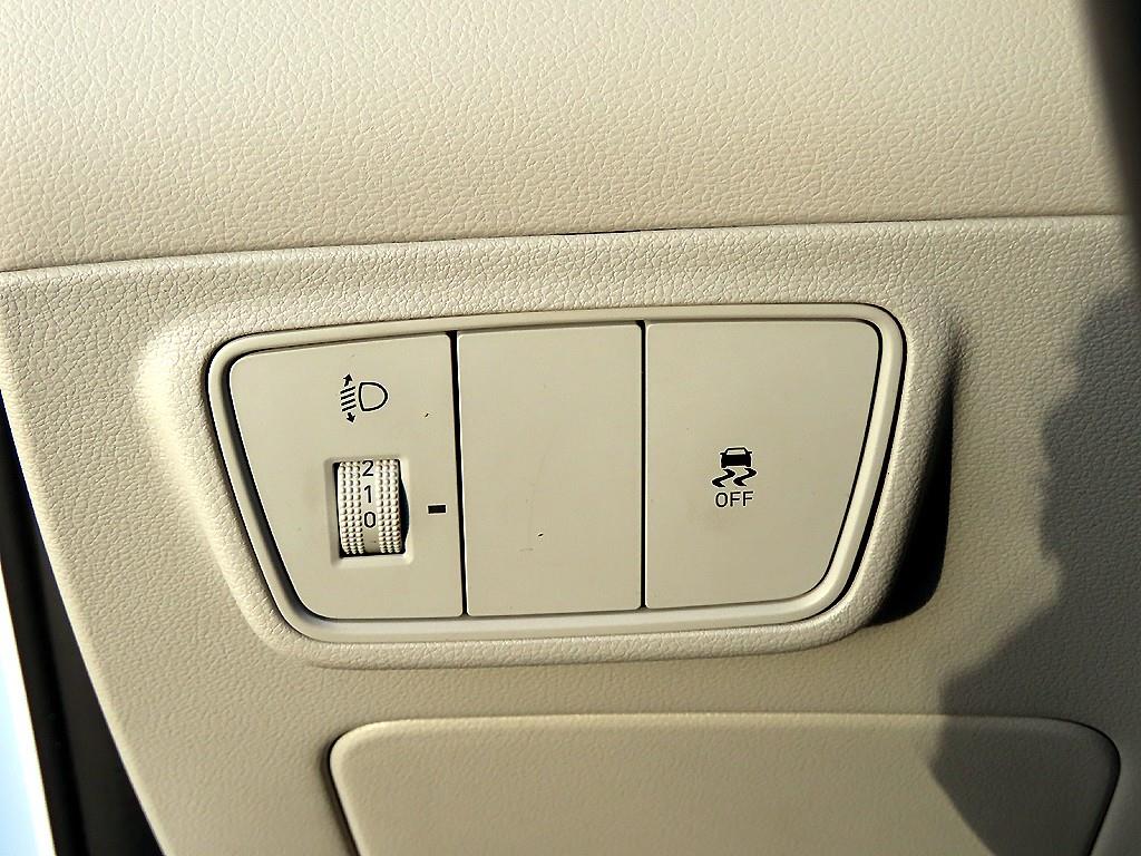 현대 더 올뉴투싼 2.0 디젤 2WD 프리미엄 - 이미지 6