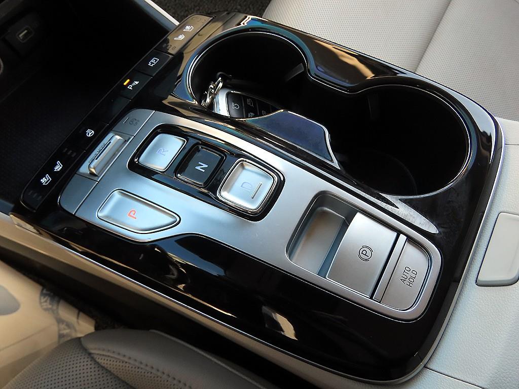 현대 더 올뉴투싼 2.0 디젤 2WD 프리미엄 - 이미지 8