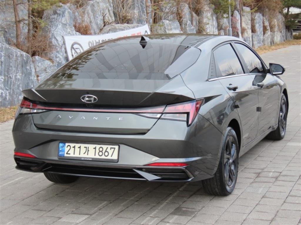 현대 아반떼(CN7) 1.6 가솔린 인스퍼레이션 - 이미지 6