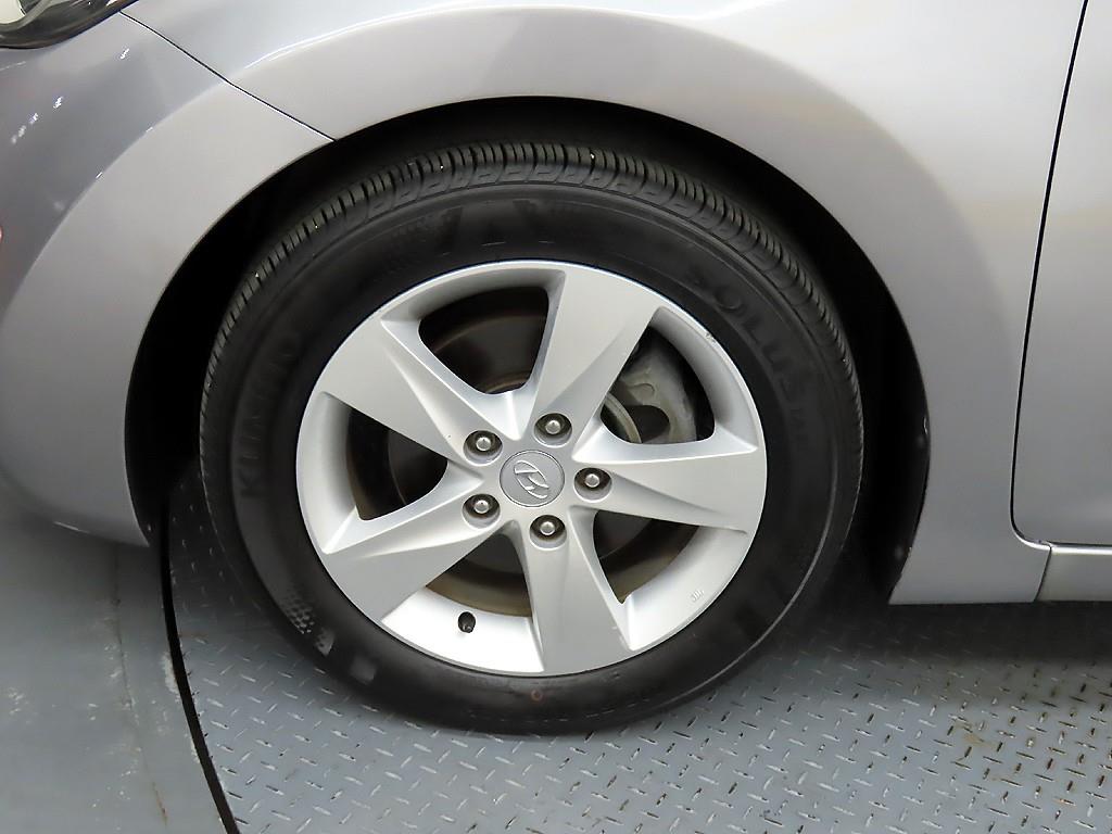 현대 아반떼MD M16 GDi 럭셔리 - 이미지 19