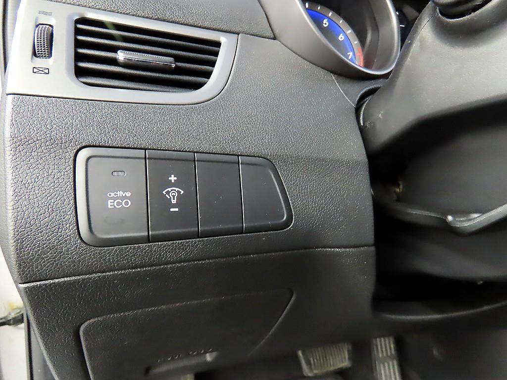 현대 아반떼MD M16 GDi 럭셔리 - 이미지 8