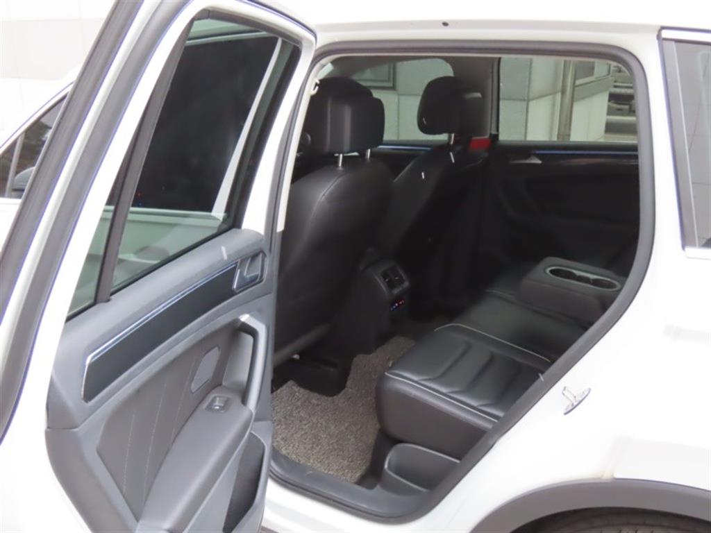 폭스바겐 티구안(2세대) 2.0 TDI 프레스티지 - 이미지 3