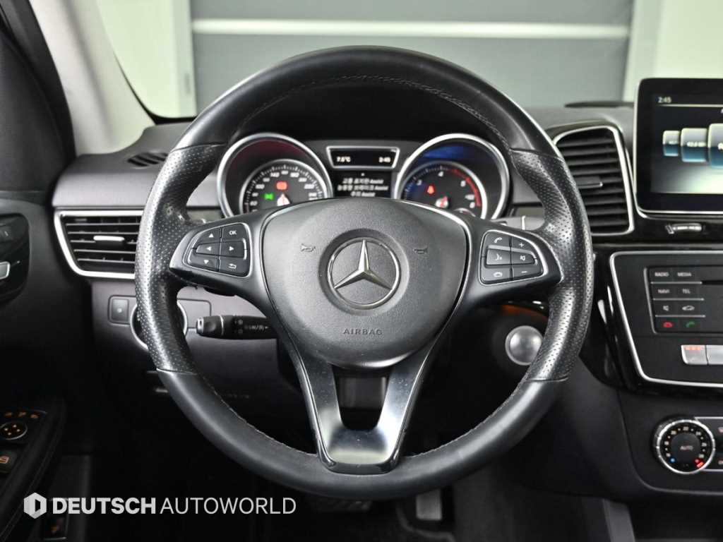 벤츠 GLE클래스(3세대) GLE 250d 4매틱 - 이미지 17