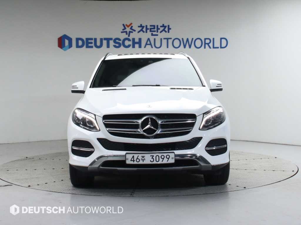 벤츠 GLE클래스(3세대) GLE 250d 4매틱 - 이미지 14