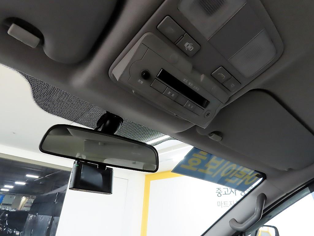 현대 더 뉴그랜드스타렉스 어린이버스 15인승 4WD - 이미지 5