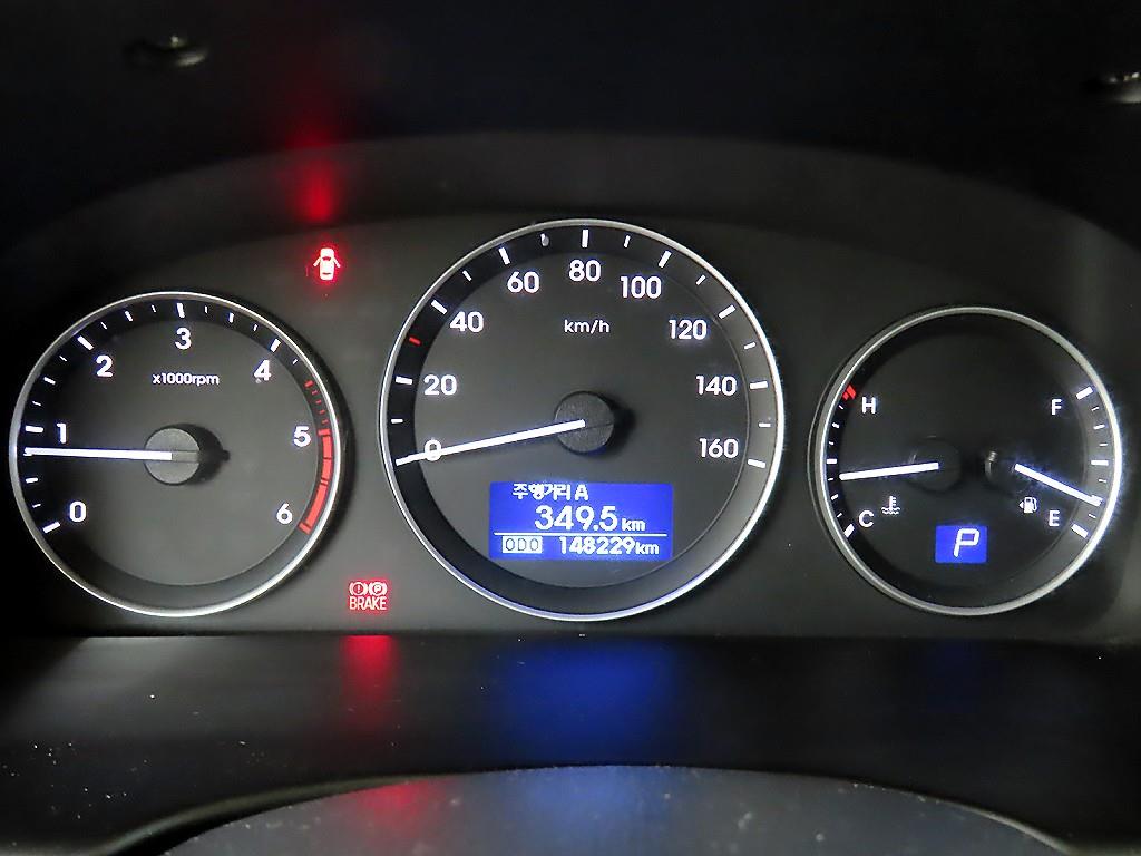 현대 더 뉴그랜드스타렉스 어린이버스 15인승 4WD - 이미지 15