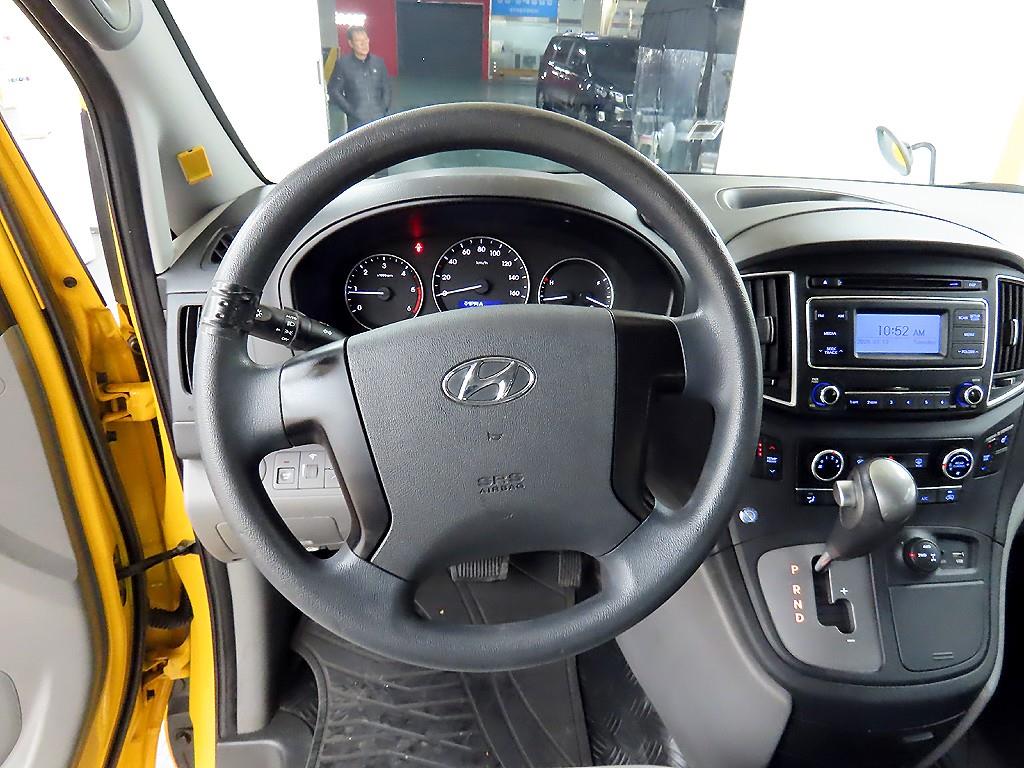 현대 더 뉴그랜드스타렉스 어린이버스 15인승 4WD - 이미지 9