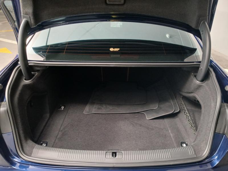 아우디 A4(5세대) 40 TFSI 프리미엄 - 이미지 15