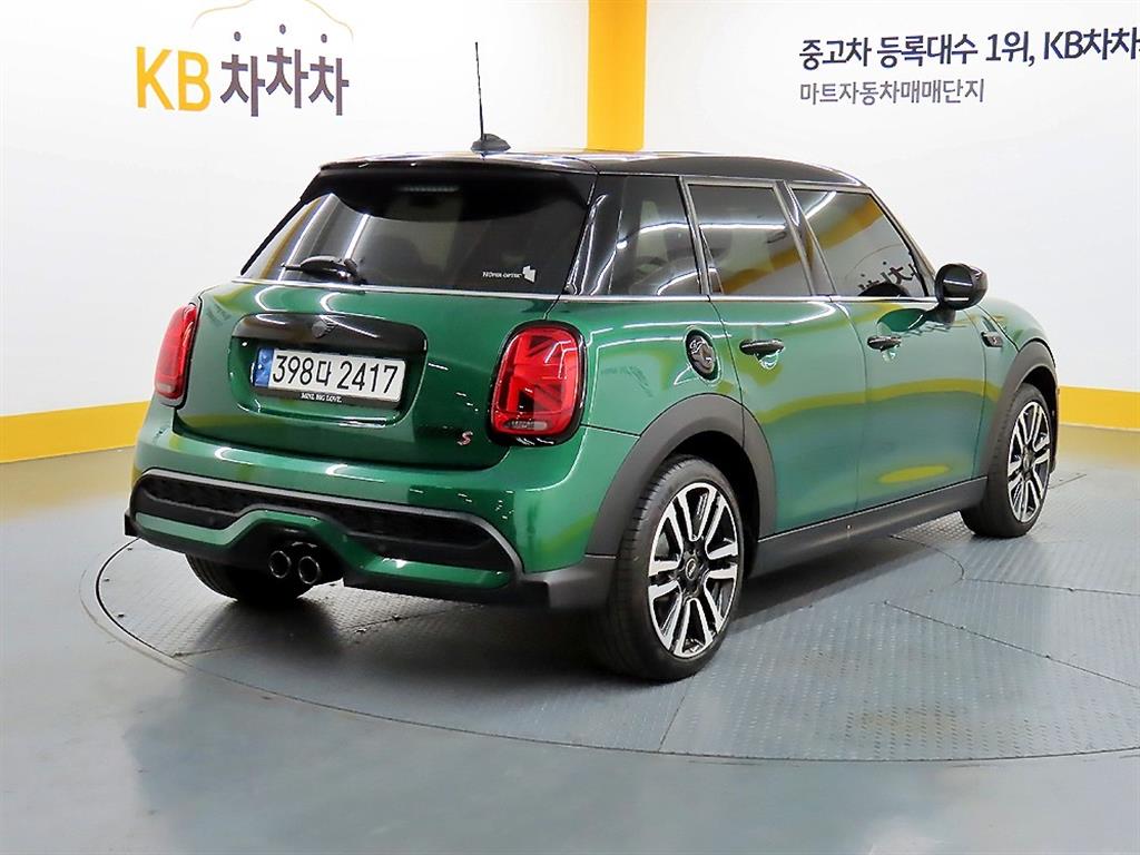 미니 쿠퍼(3세대) 5도어 2.0 S 클래식 - 이미지 17