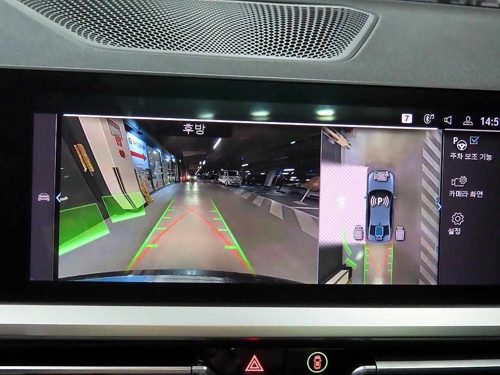 BMW 3시리즈(7세대) 320e M 스포츠 퍼포먼스 팩 - 이미지 2