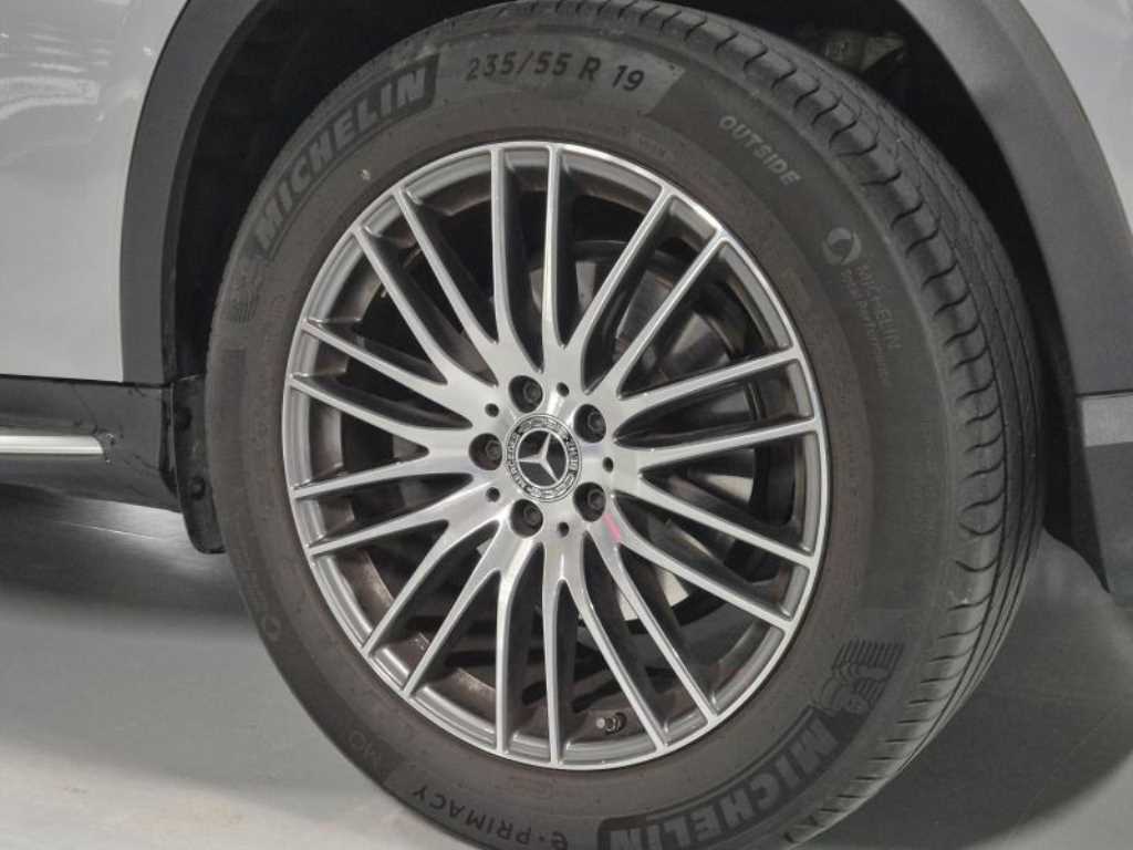 벤츠 GLC클래스(2세대) GLC 300 4매틱 쿠페 아방가르드 - 이미지 11