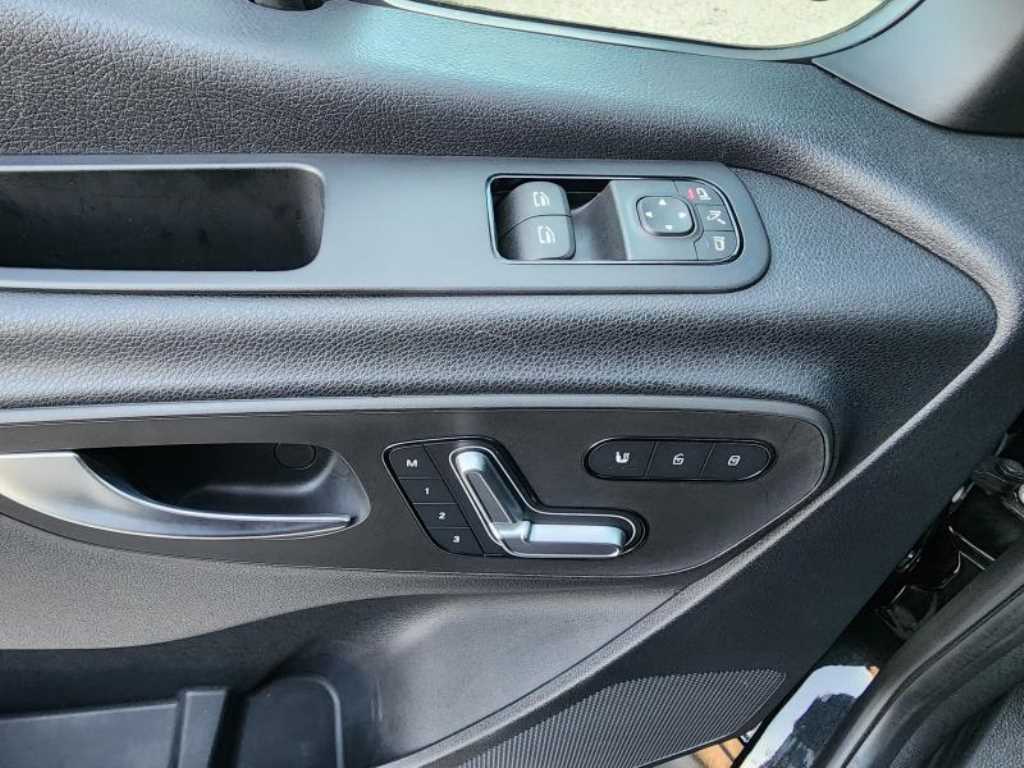 벤츠 스프린터(3세대) 519 CDI 롱바디 VIP 13인승 - 이미지 8