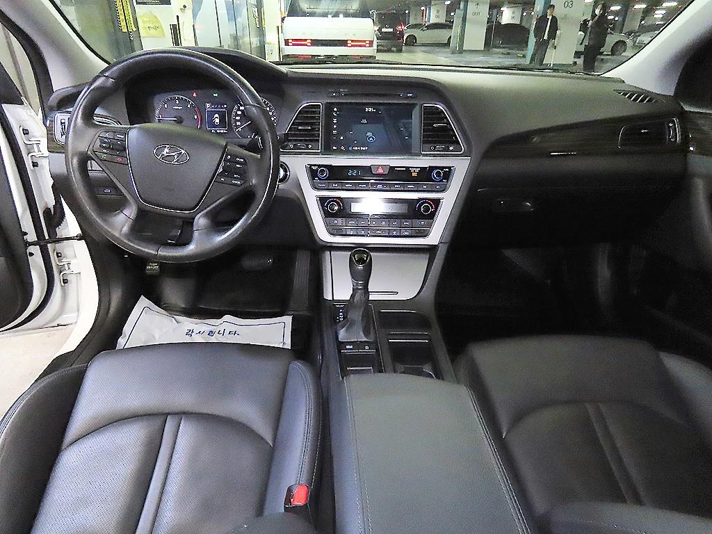 현대 LF쏘나타 1.7 디젤 스마트 - 이미지 3