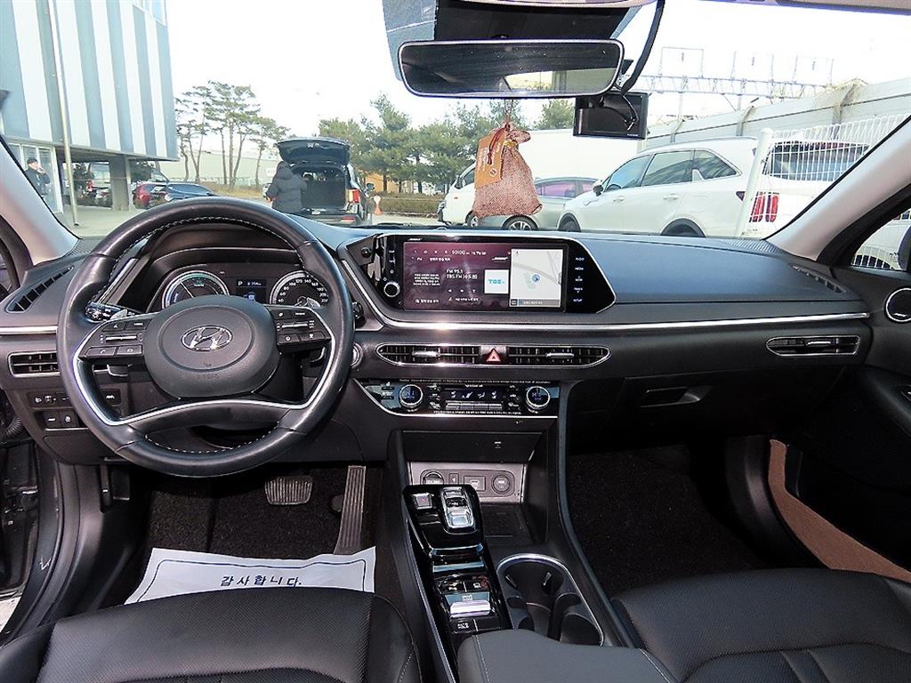 현대 쏘나타(DN8) 하이브리드 2.0 HEV 프리미엄 패밀리 - 이미지 4