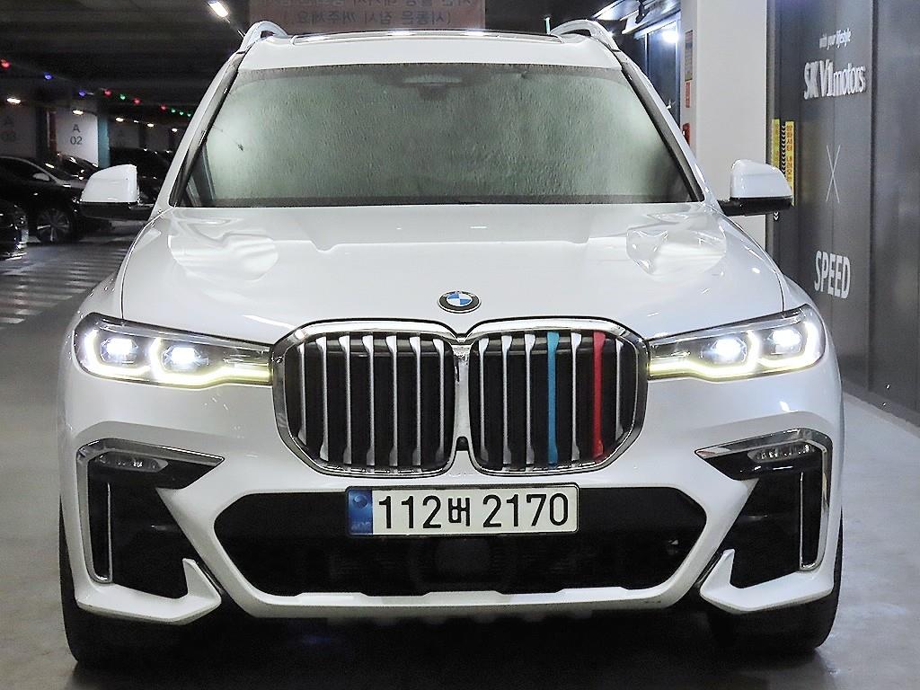 BMW X7 40i xDrive M스포츠 팩 - 이미지 12