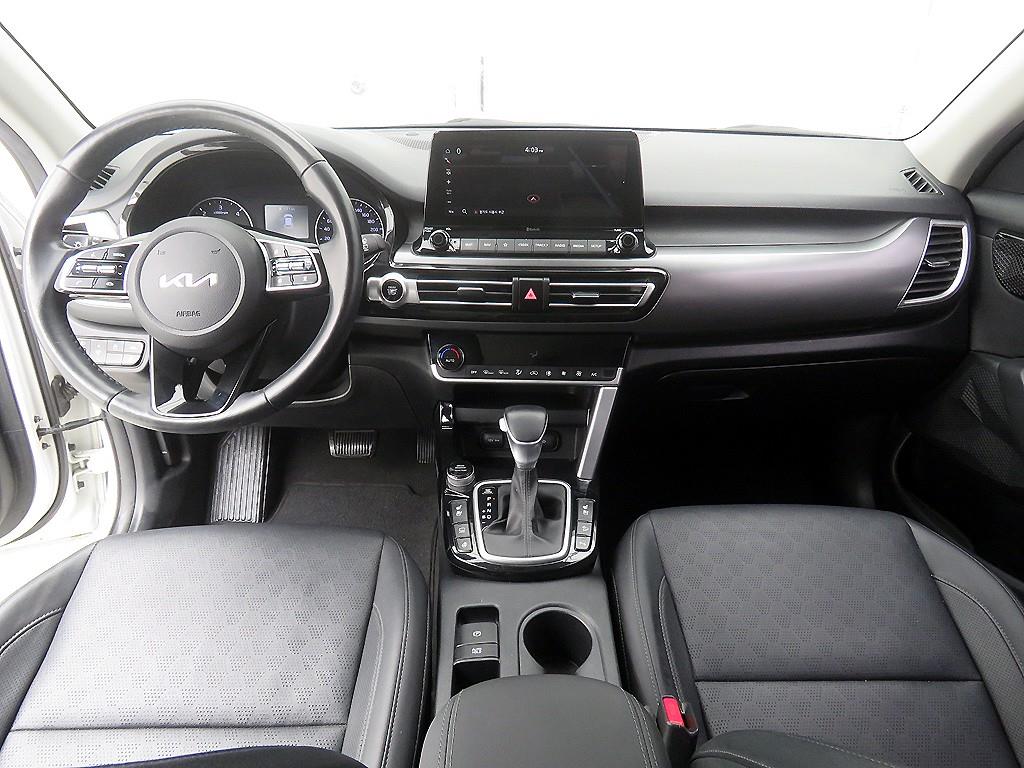 기아 셀토스 1.6 디젤 2WD 프레스티지 - 이미지 9