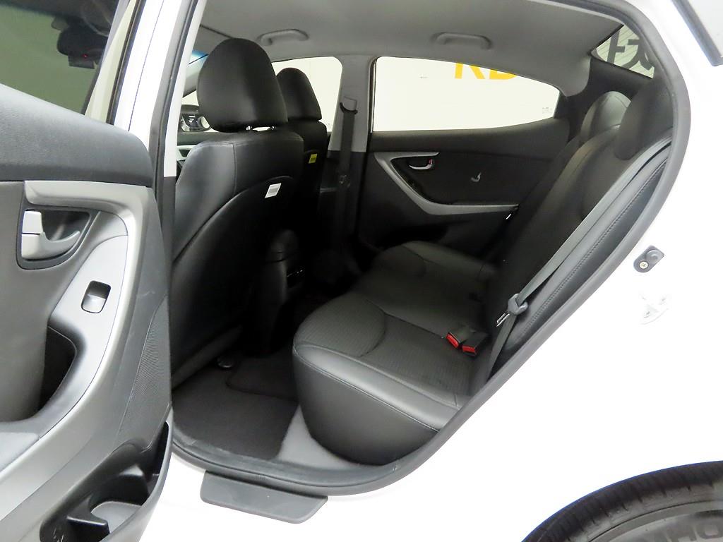 현대 더 뉴아반떼MD 1.6 GDi 스마트