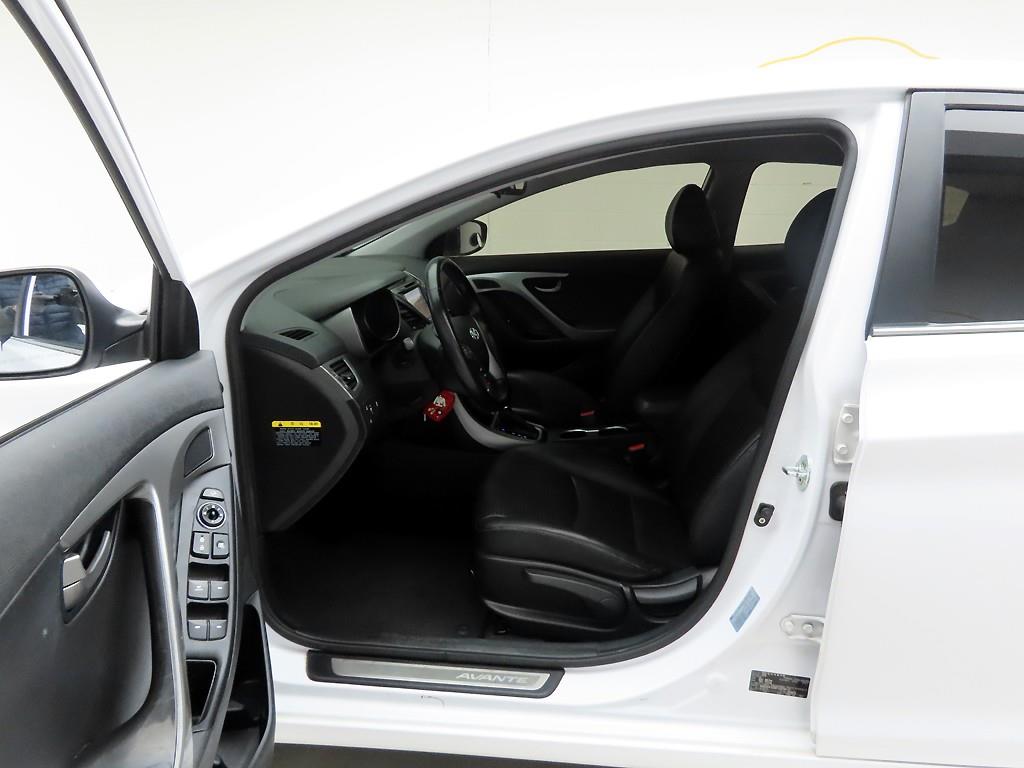 현대 더 뉴아반떼MD 1.6 GDi 스마트 - 이미지 19