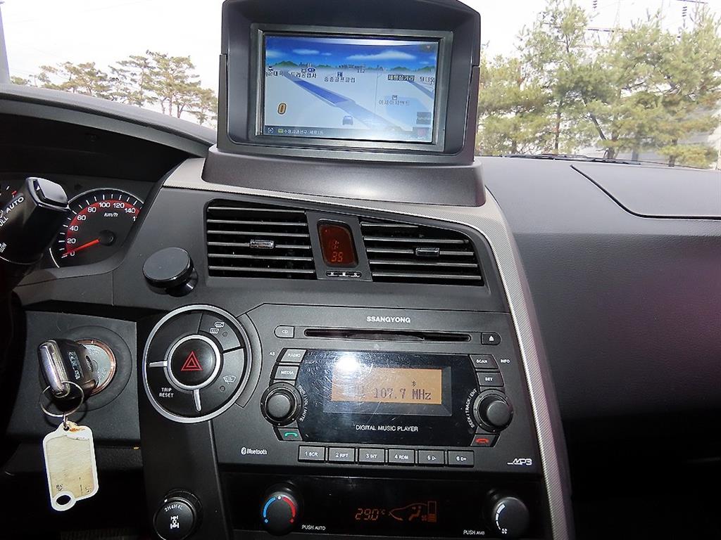 KG모빌리티(쌍용) 코란도 스포츠 CX7 4WD 패션 - 이미지 2