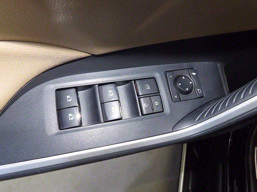 토요타 라브4(5세대) 2.5 2WD 하이브리드 - 이미지 7