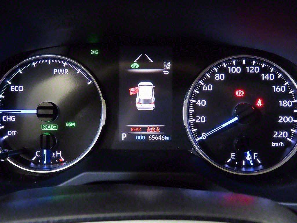 토요타 라브4(5세대) 2.5 2WD 하이브리드 - 이미지 20