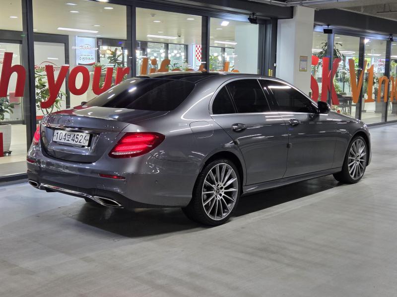 벤츠 E클래스(5세대) E350 4매틱 AMG 라인 - 이미지 2