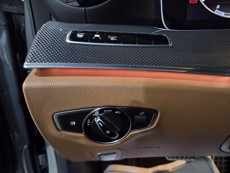 벤츠 E클래스(5세대) E350 4매틱 AMG 라인 - 이미지 17