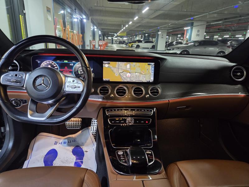 벤츠 E클래스(5세대) E350 4매틱 AMG 라인 - 이미지 19